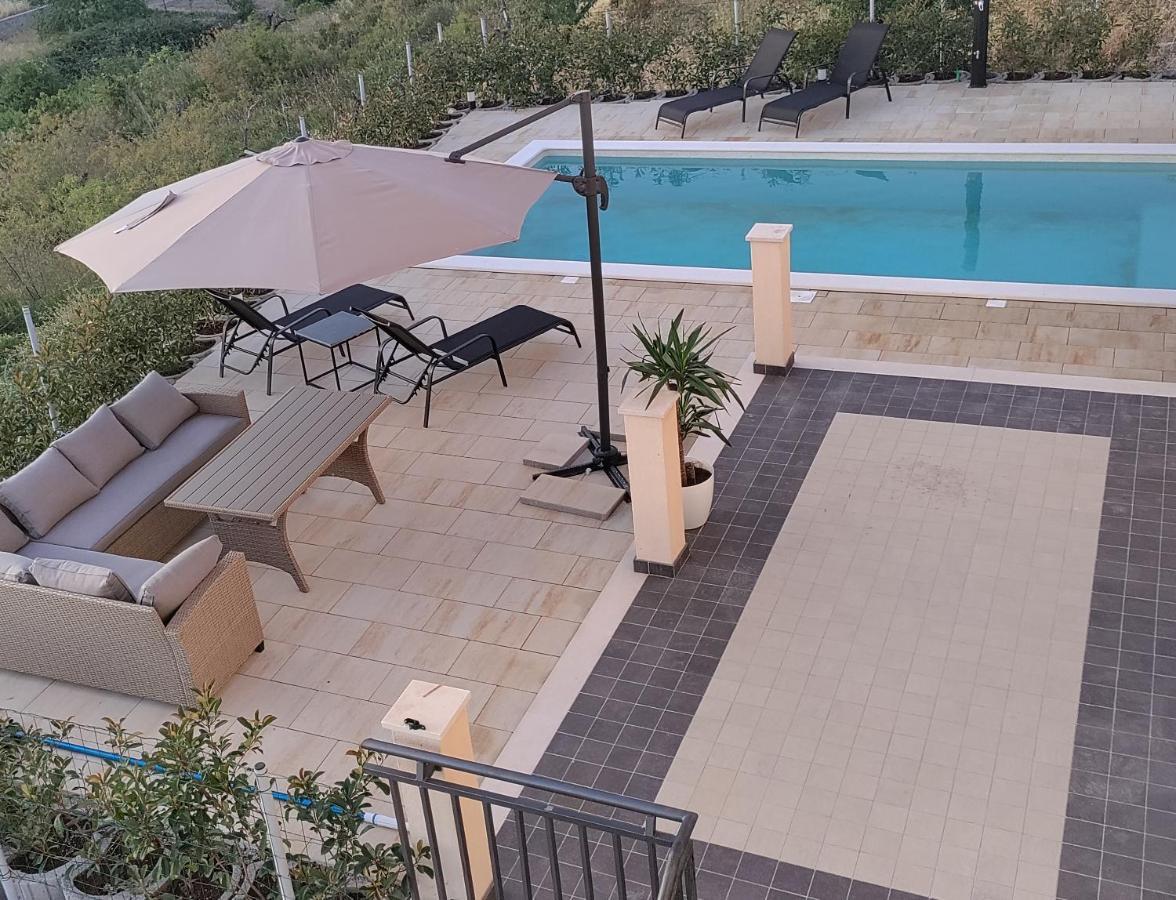 Apartament Magi House with pool Podstrana Zewnętrze zdjęcie